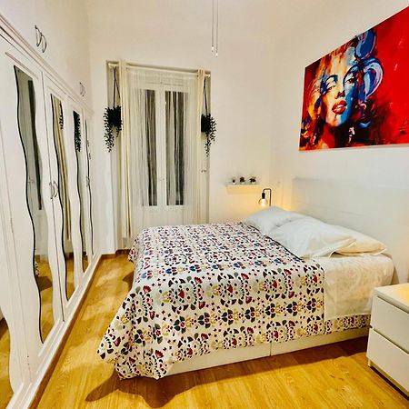 Apartamento Muy Centrico - Entre Palacio Real Y Plaza Mayor Madrid Buitenkant foto